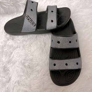 Crocs slides in great condition.